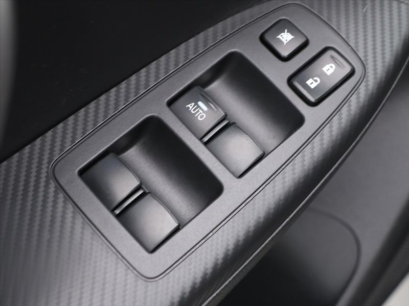 Mitsubishi Eclipse Cross 1,5 T-Mivec 120kW LED Kůže - fotka 16 z 34