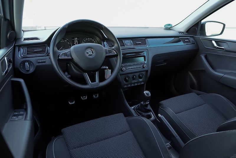 Škoda Rapid 1.2 TSi 77kW STYLE PLUS - fotka 22 z 29