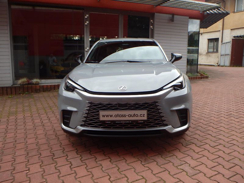 Lexus LBX (2024) 4x4 Elegant Tech  - fotka 2 z 28