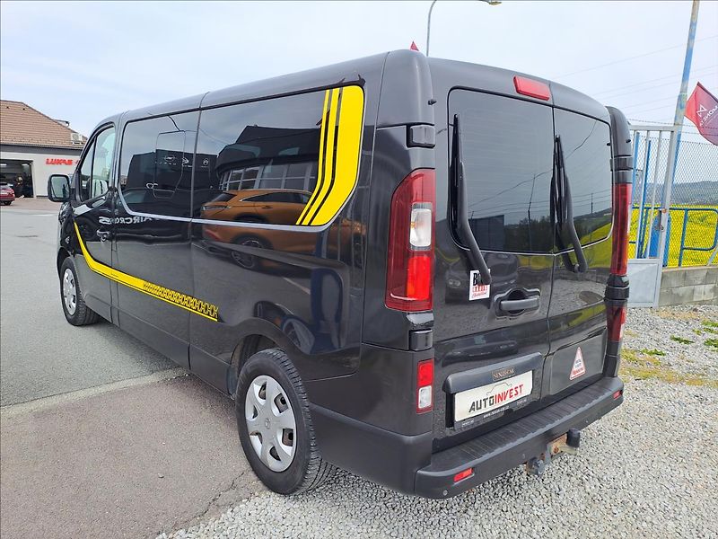 Renault Trafic 1,6 dCi 9 MÍST - fotka 4 z 14