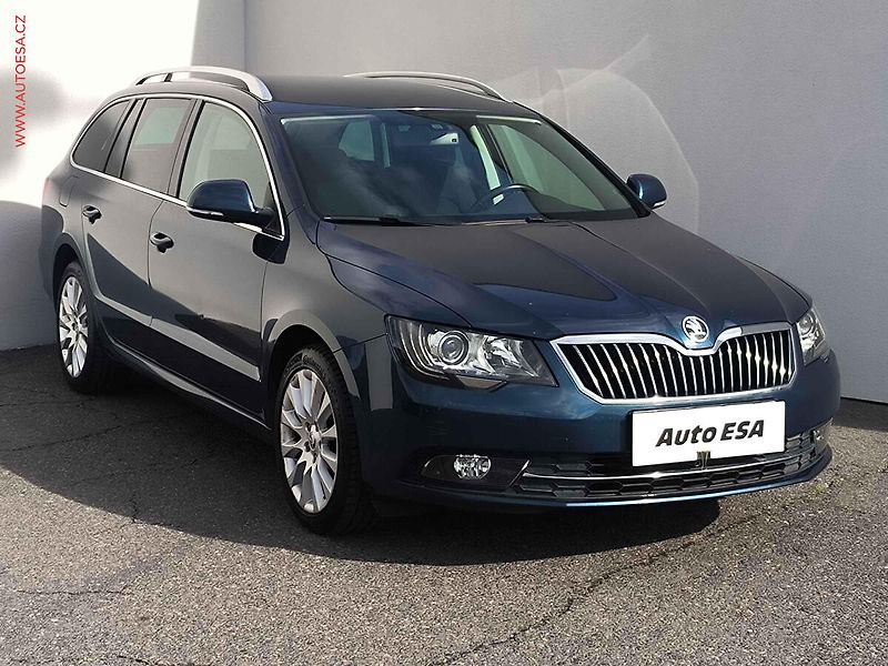 Škoda Superb (2015) 2.0 TDi, Bixenon, park.čidla - fotografie inzerátu