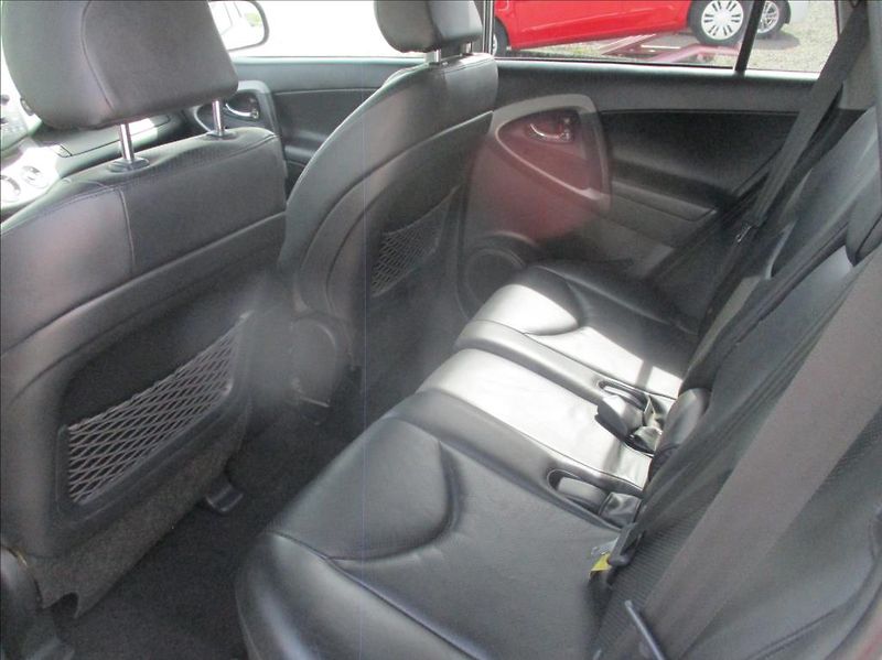 Toyota RAV4 2,2 D, 4x4, aut klima,kamera, - fotka 14 z 34