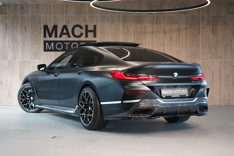 BMW Řada 8 M850i xDrive, Golden Thunder - fotka 12 z 50