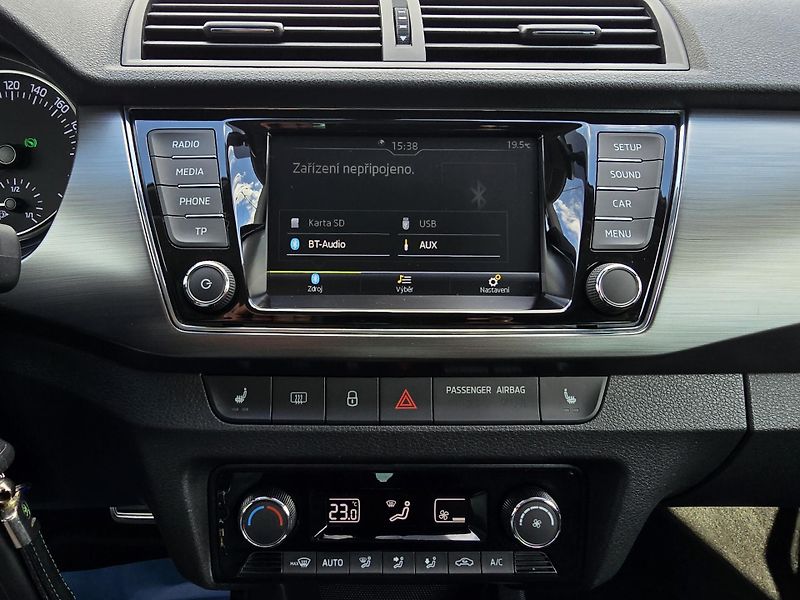 Škoda Fabia TSI 81KW DSG KAMERA ACC 1Majit - fotka 19 z 22