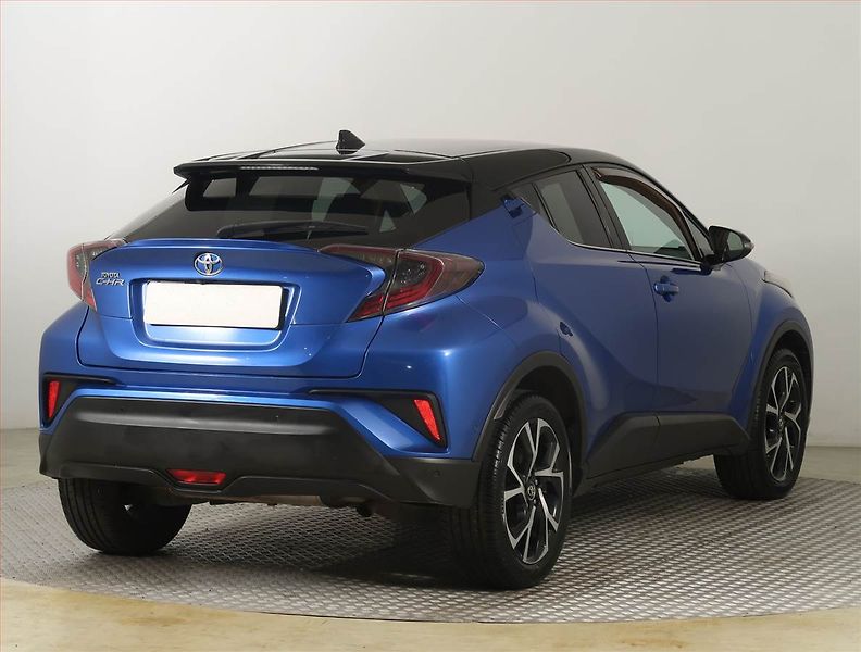 Toyota C-HR (2017) 1.2 Turbo, Serv.kniha - fotka 5 z 24