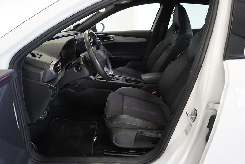 Cupra Formentor VZ 2.0 TSI 228kW 4x4 DSG - fotka 11 z 27