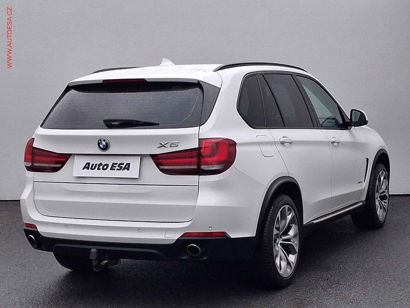 BMW X5 (2014) 2.0 D xD, ČR, AT, navi, bixen - fotka 4 z 21