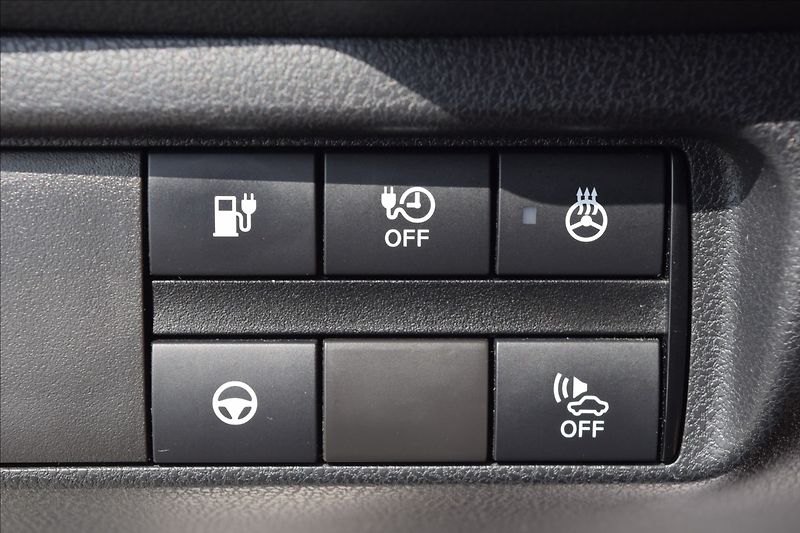 Nissan Leaf 42KW TEKNA TOP VÝBAVA - fotka 18 z 26