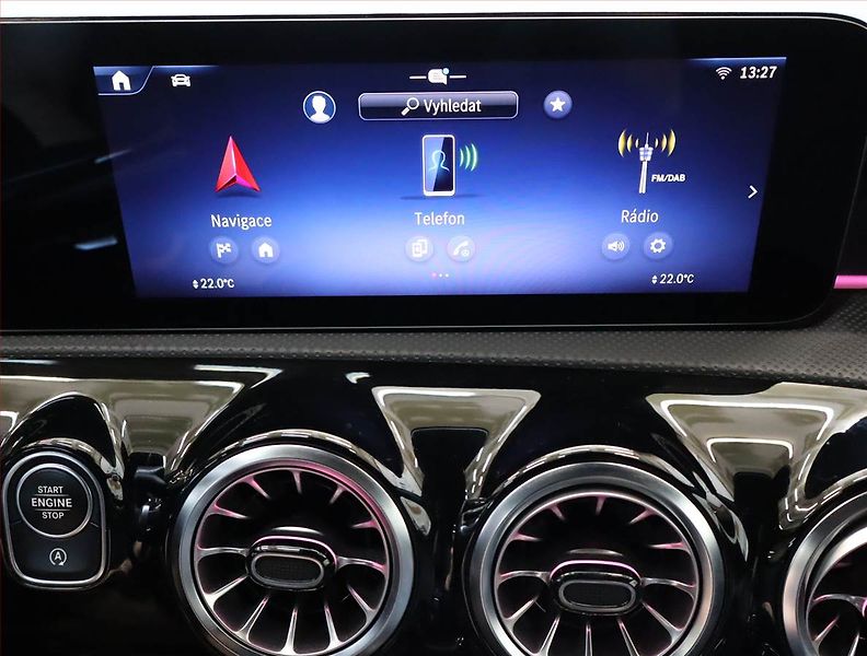 Mercedes-Benz CLA (2023) AMG Paket 200 d - fotka 16 z 27