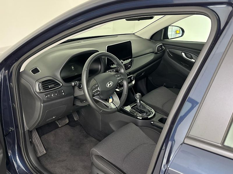 Hyundai i30 Smart DCT - fotka 6 z 26