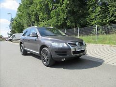 Volkswagen Touareg 3,0 TDi, Navi, Kůže, aut. Tažn - fotografie inzerátu