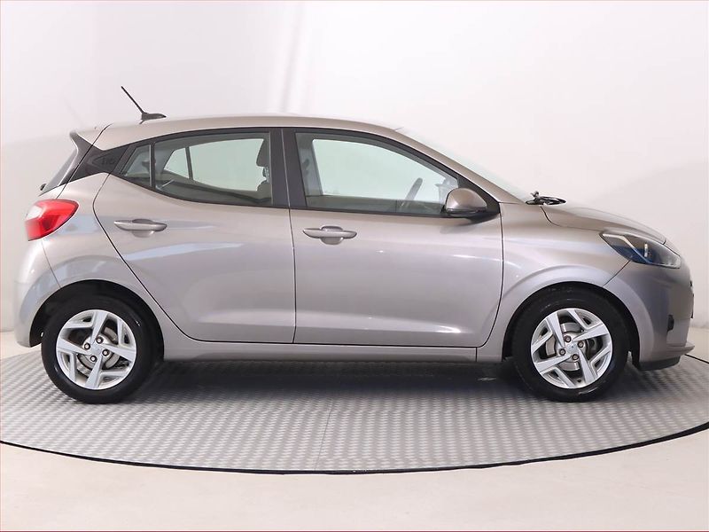 Hyundai i10 (2023) Start 1.2, Automat, Serv.kniha - fotka 6 z 18