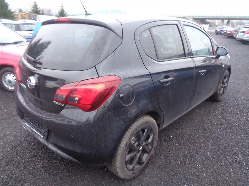 Opel Corsa 1,4 - fotka 5 z 14