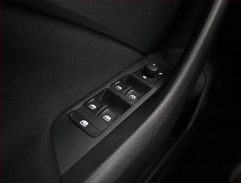 Škoda Kamiq (2022) Ambition 1.0 TSI, Serv.kniha - fotka 18 z 21