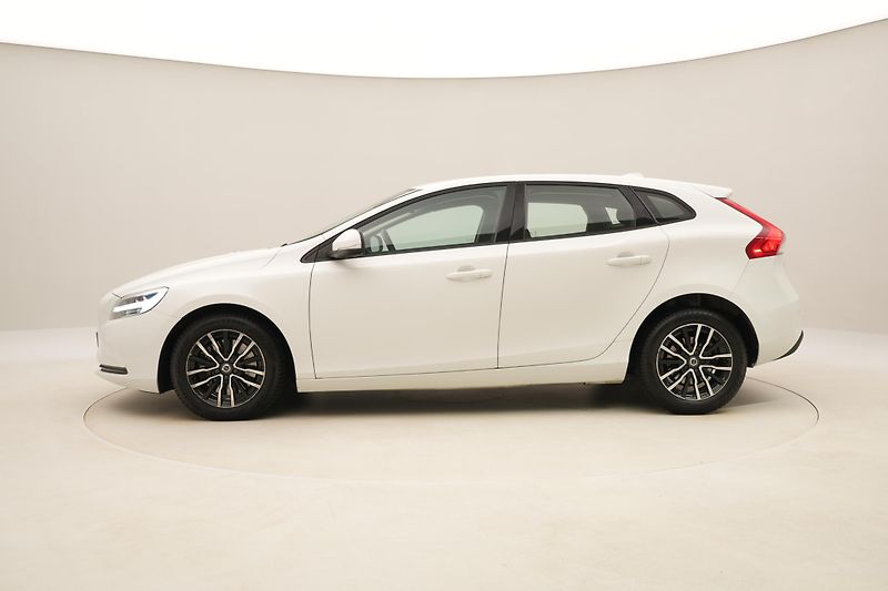 Volvo V40 T2 MOMENTUM AUT  - fotka 9 z 39