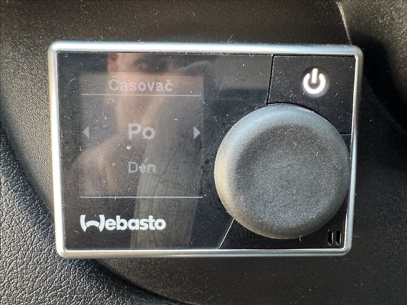 Renault Trafic 1,6 DCi 8míst WEBASTO tažné ČR - fotka 44 z 50