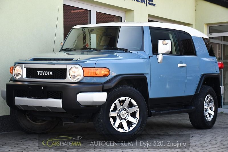 Toyota FJ Cruiser 4,0 VVT-i V6 AWD AT - fotografie inzerátu