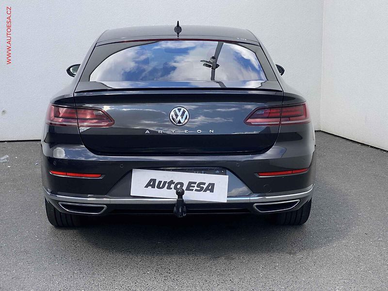 Volkswagen Arteon (2019) 2.0 TSi, R-Line, DSG, TZ - fotka 5 z 19