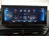 Peugeot 3008 (2021) 1.2PT, 2.maj,ČR, LED, navi - náhled 17