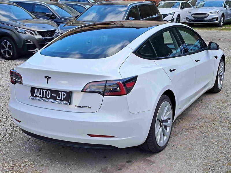 Tesla Model 3 AWD Long Range  19ALU  SOH-91% - fotka 3 z 16