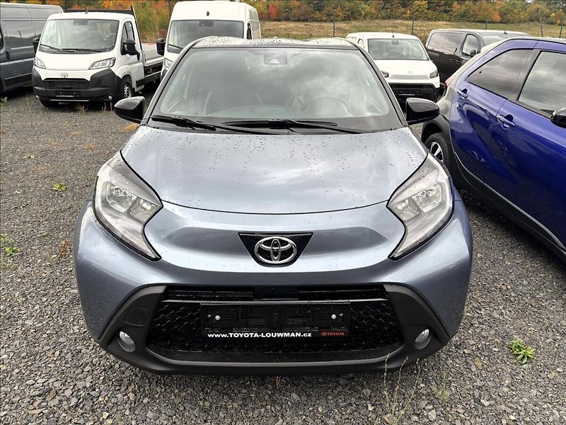 Toyota Aygo 1,0   X Style CVT - fotka 2 z 8
