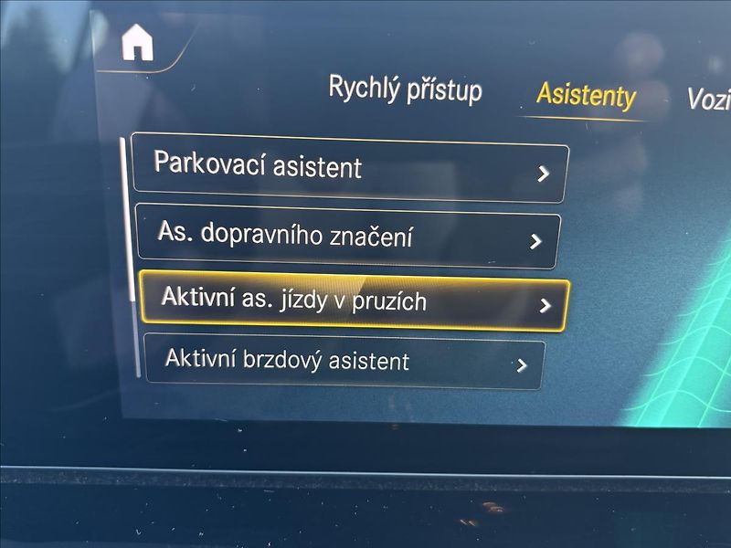 Mercedes-Benz GLA 2,0 2.0d AT,Full Led,Nav,Výhře - fotka 17 z 35