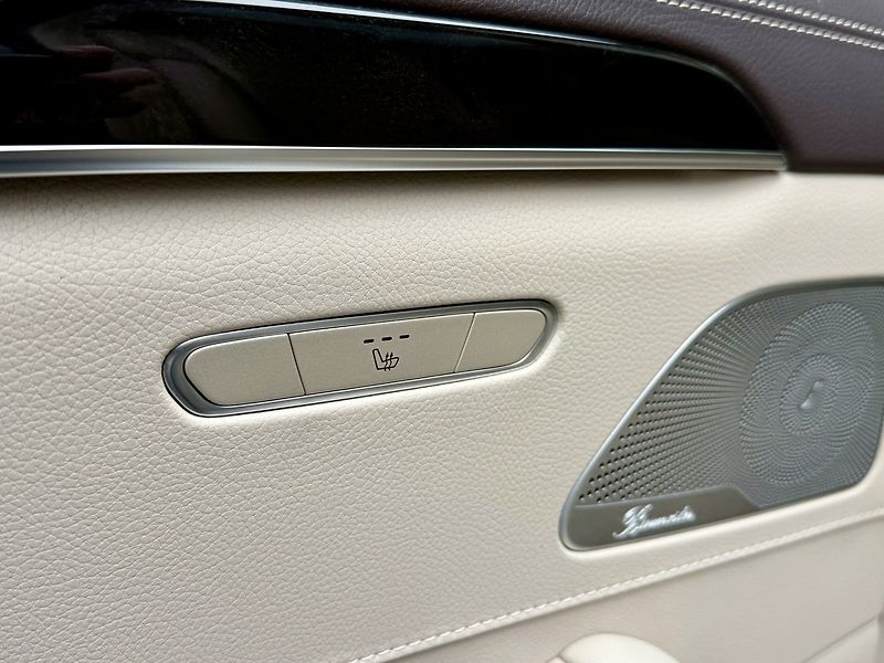Mercedes-Benz Třídy S (2018) 560 4MATIC LONG - fotka 17 z 55