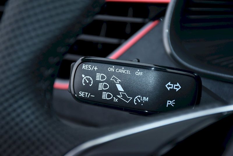 Škoda Scala (2025) Drive 1,0 TSI 85 KW 6-stup. me - fotka 19 z 27