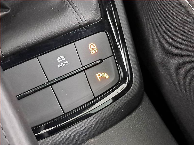 Škoda Kamiq (2025) 1.0 TSI - fotka 17 z 20