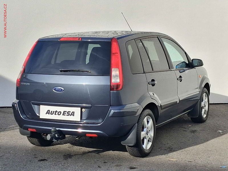 Ford Fusion (2009) 1.4i, 1.maj,ČR, Klima - fotka 4 z 15