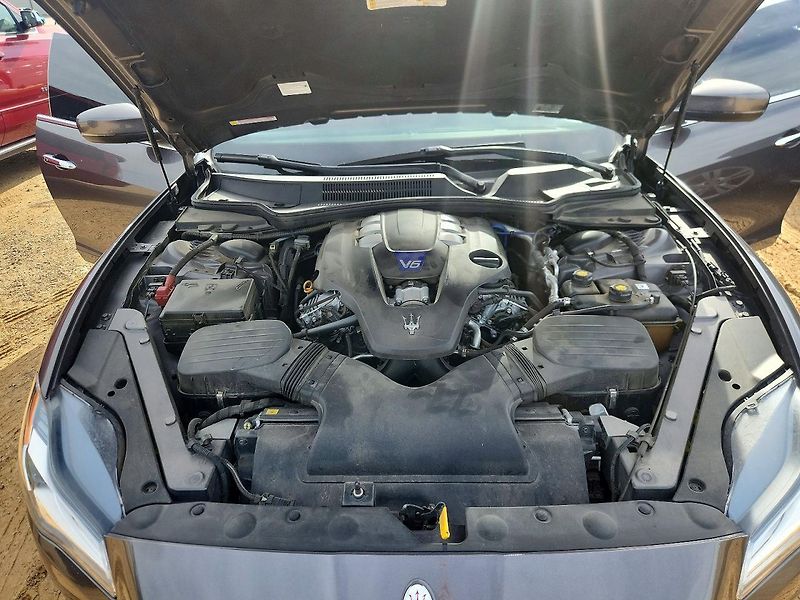 Maserati Quattroporte (2019) S - fotka 11 z 11