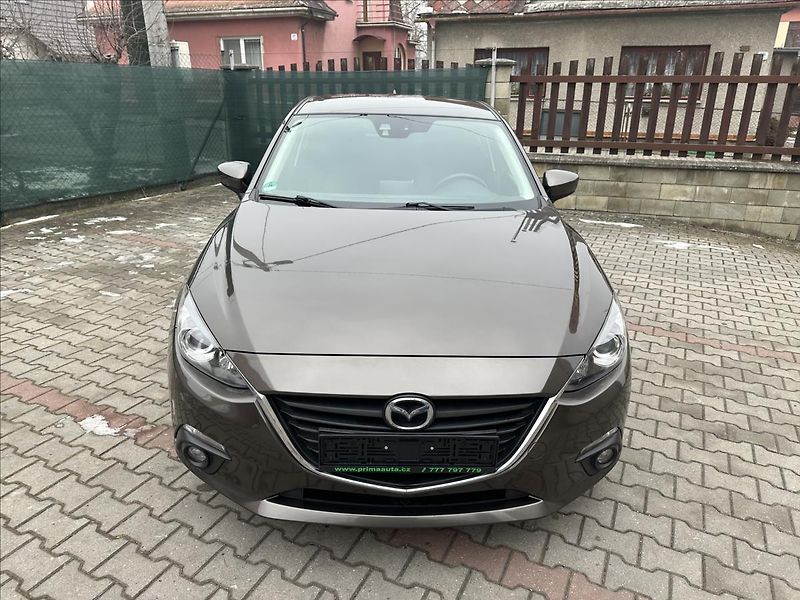 Mazda 3 2,0 G120 - fotka 10 z 24