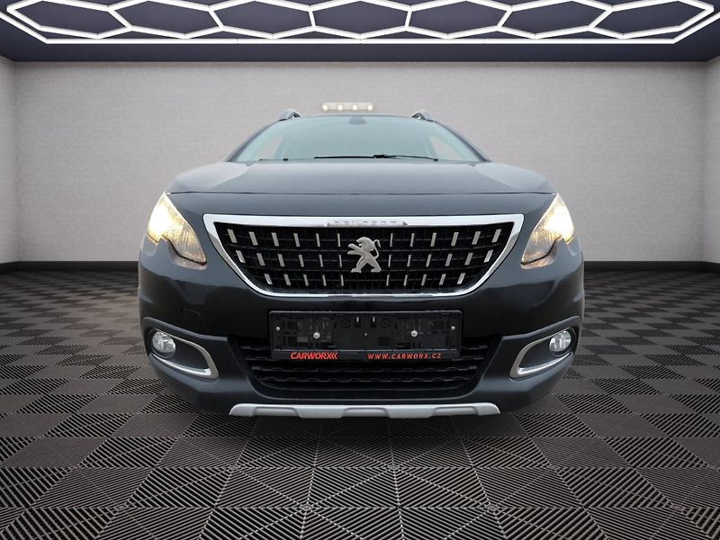 Peugeot 2008 (2017) Allure 1.6Hdi 88kw - fotka 2 z 24