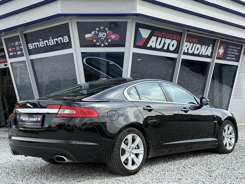 Jaguar XF 3,0 V6 Diesel Lux Automat - fotka 9 z 40