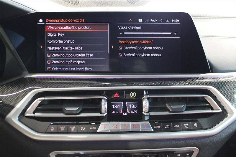 BMW X6 M50i xDrive adLED/360°/H&K - fotka 42 z 47