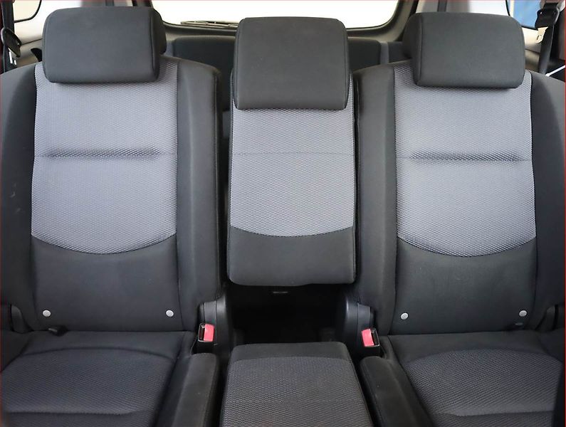 Mazda 5 (2005) 1.8, 7 míst, po STK - fotka 10 z 16