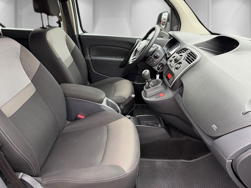 Renault Kangoo (2021) 1,5 dCi 70 kW Life ČR 1. maj. - fotka 23 z 25