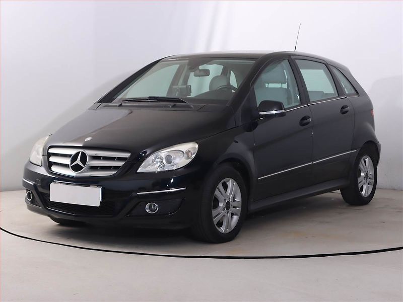 Mercedes-Benz Třídy B (2011) B 180 CDI - fotka 2 z 15