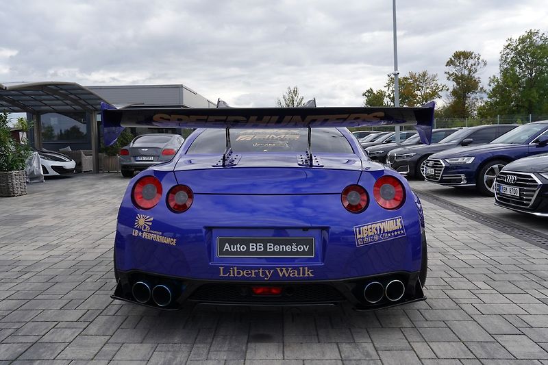 Nissan GT-R 3.8i V6 Liberty Walk 615 PS - fotka 5 z 31