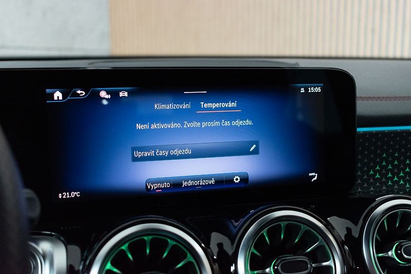 Mercedes-Benz EQB 300 66kWh*4MATIC*AMG*KAMERA*So - fotka 29 z 47