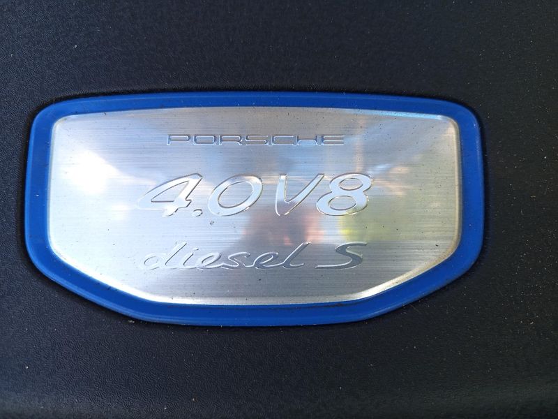 Porsche Panamera 4S diesel, 310 kW - fotka 28 z 28