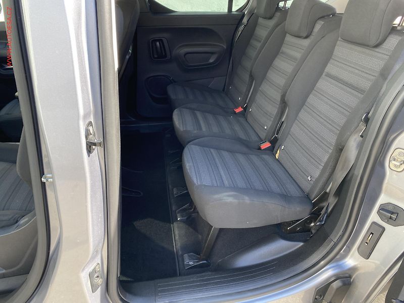 Opel Combo (2018) 1.5CDTi, ČR, 96kW, servis - fotka 10 z 19