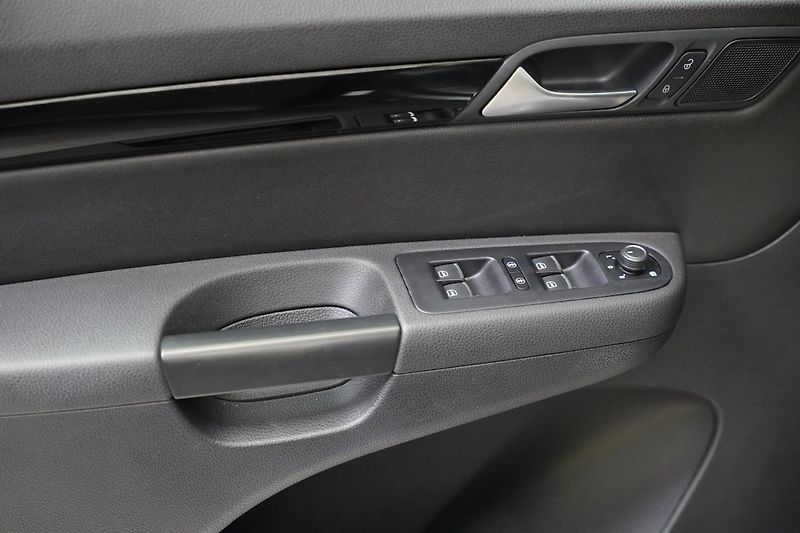 Seat Alhambra - fotka 12 z 31