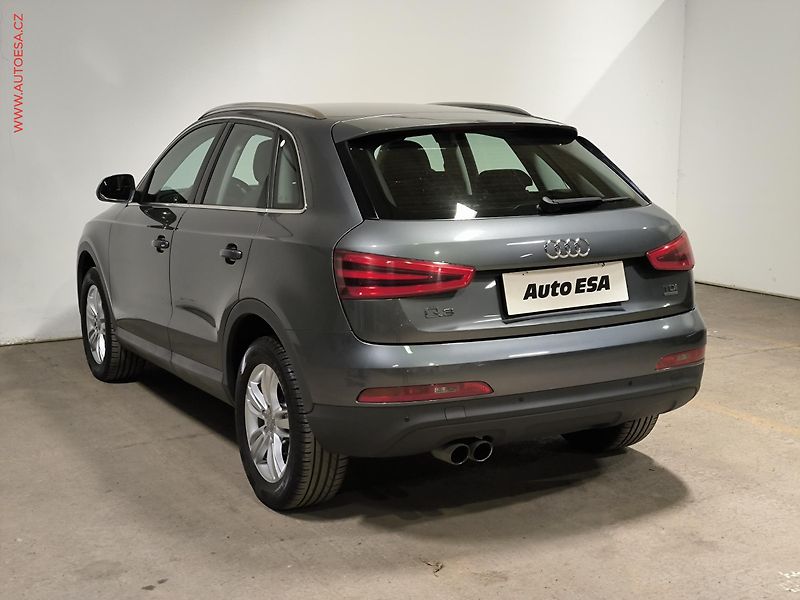 Audi Q3 (2012) 2.0TDi Quattro, ČR, AT, xenon - fotka 4 z 17