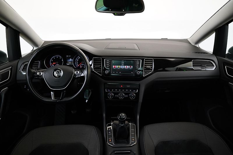 Volkswagen Golf - fotka 5 z 25