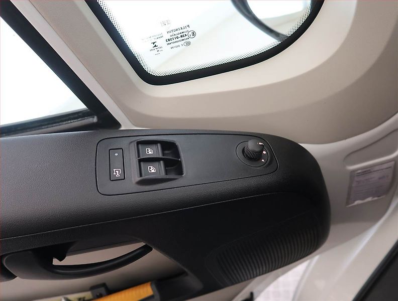 Citroën Jumper (2019) 2.2 BlueHDi, Bus, 9Míst, DPH - fotka 19 z 19