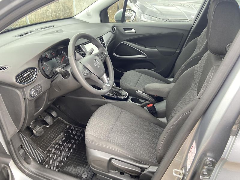 Opel Crossland X 1.2 i 61kW Enjoy Tažné - fotka 10 z 19