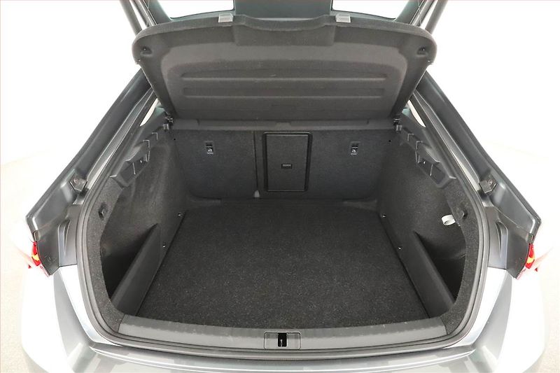 Škoda Octavia (2024) Top Selection 1.5 eTSI mHEV - fotka 15 z 16