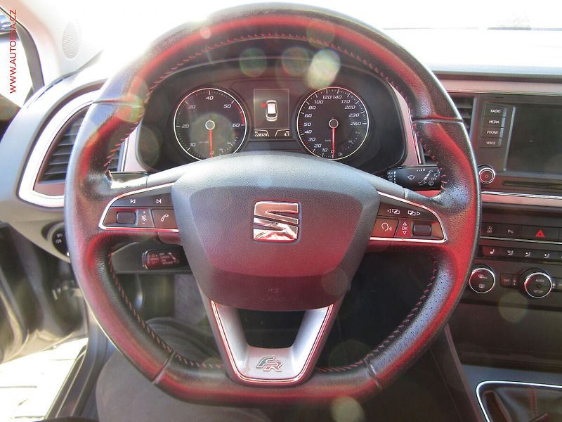 Seat Leon (2016) 2.0 TDi, ČR, servis.kniha - fotka 21 z 22