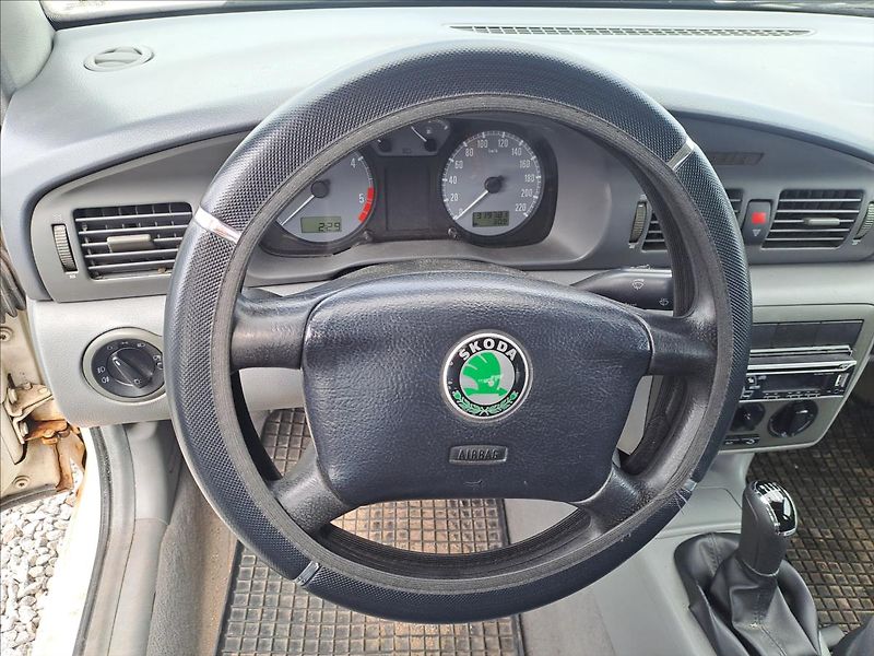 Škoda Octavia 1,9 TDI - fotka 10 z 12